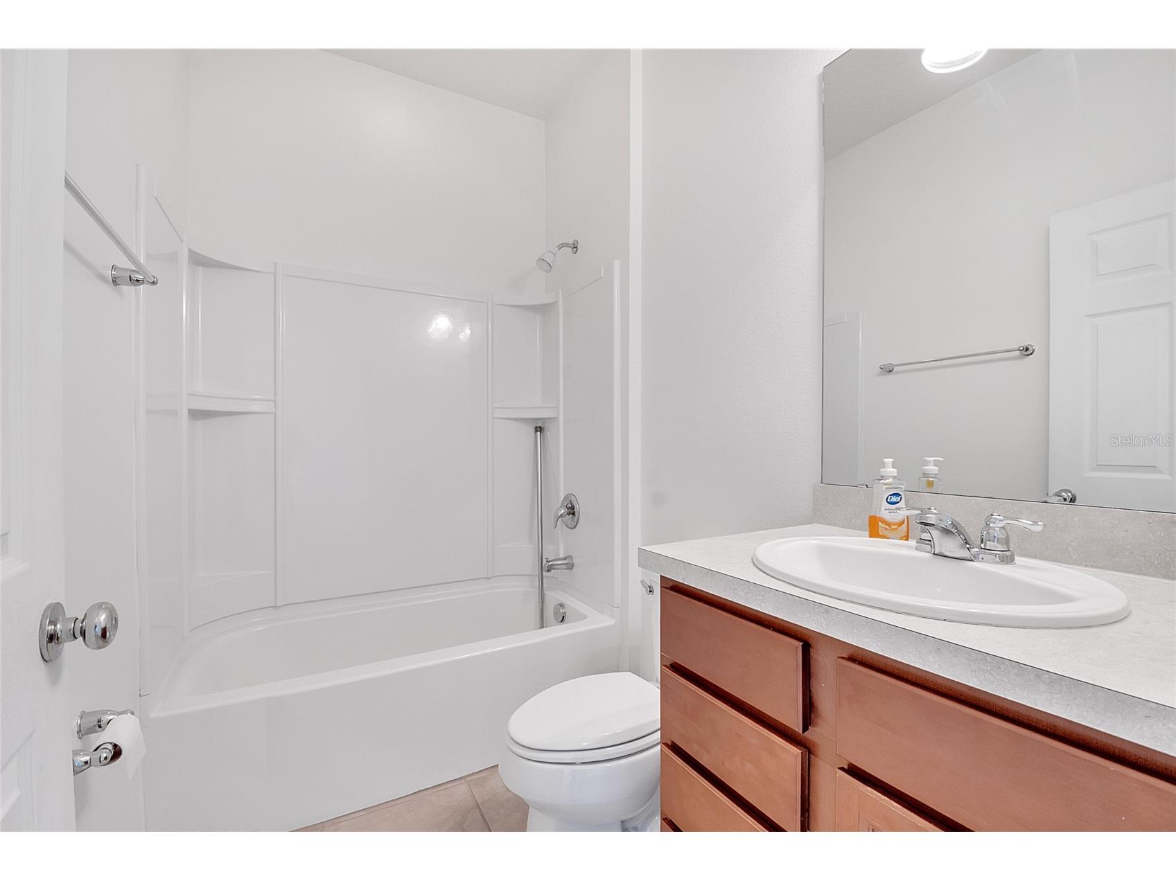 3512 Southern Cross Loop Kissimmee FL 34744 O6396495 image16