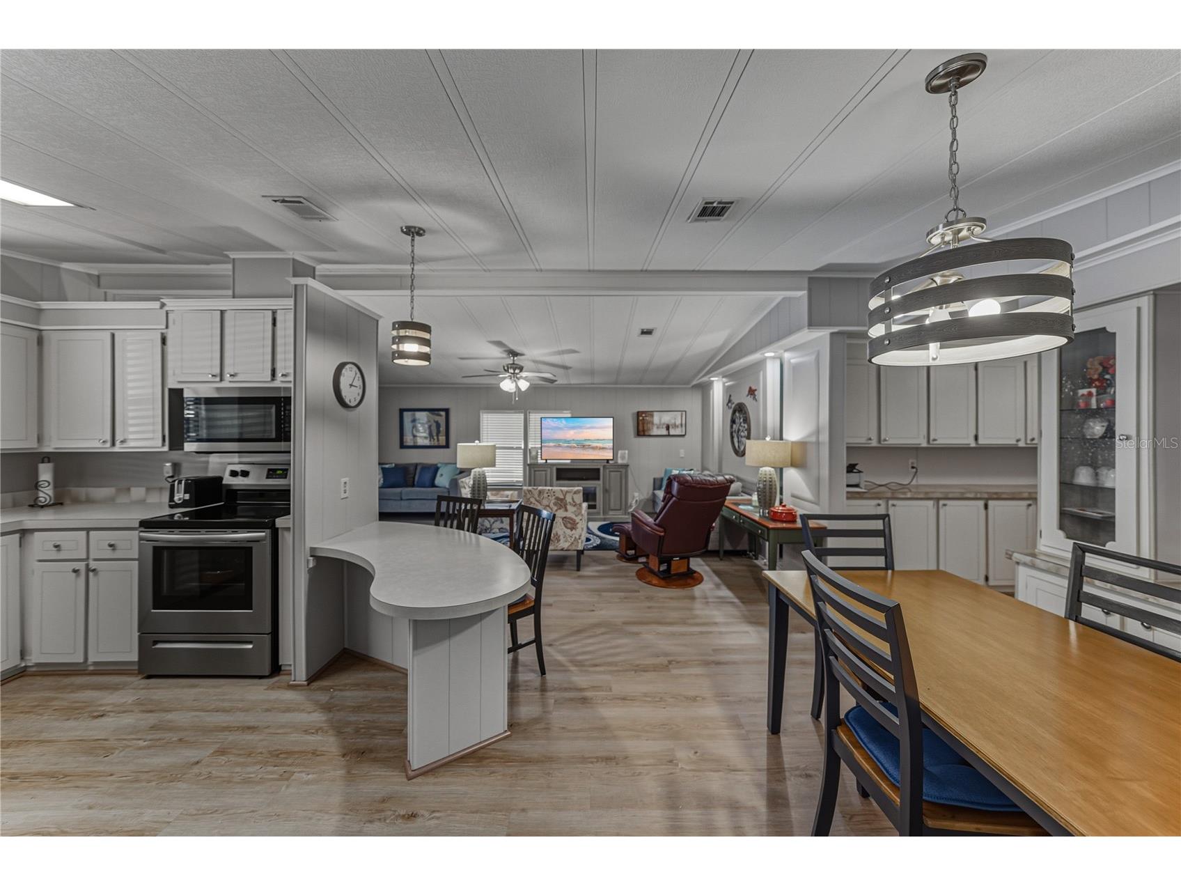 35122 Mcculloughs Leap Zephyrhills FL 33541 TB8459811 image23