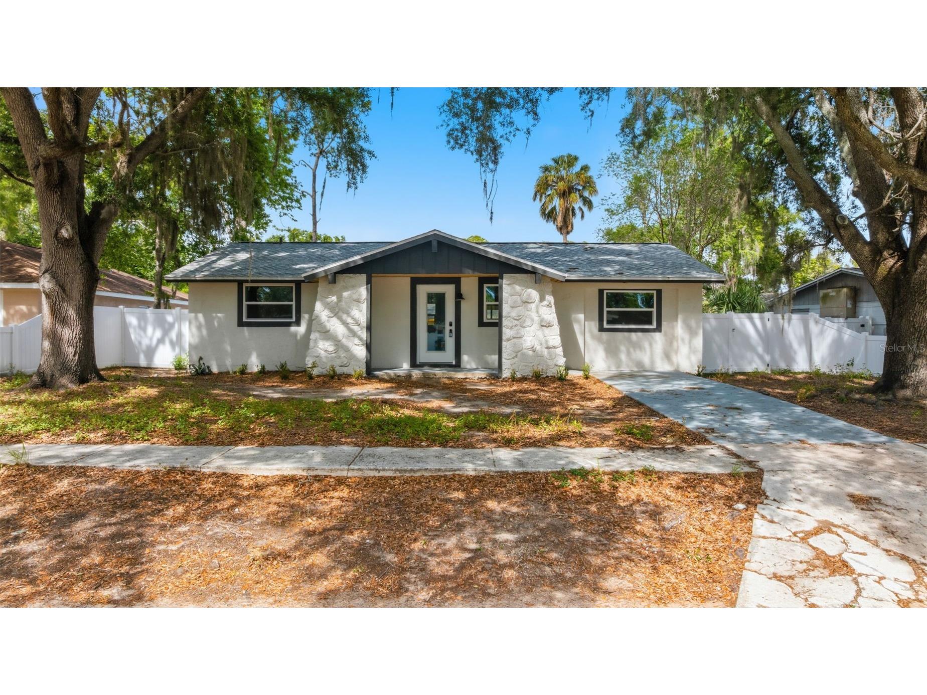 3513 Beechwood Boulevard Tampa FL 33619 TB8504420 image1
