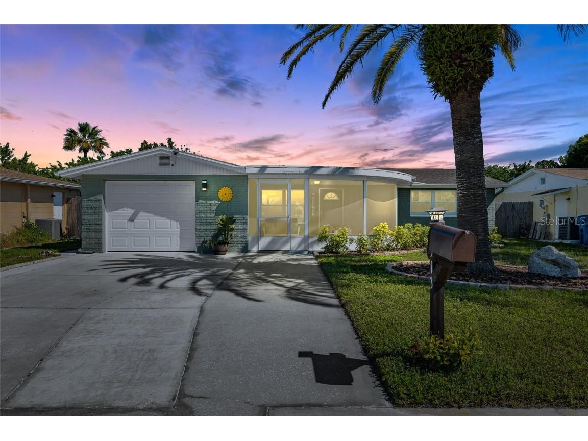 3513 Jackson Drive Holiday FL 34691 W7863746 image1