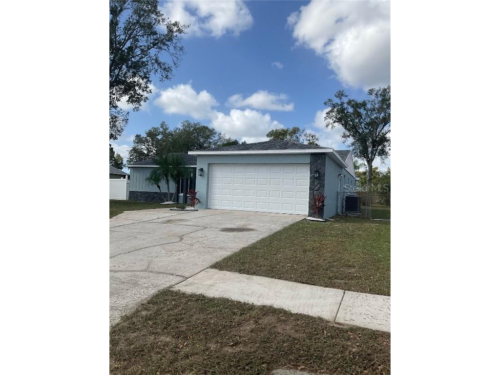 3513 King Richard Court Seffner FL 33584 TB8314458 image1