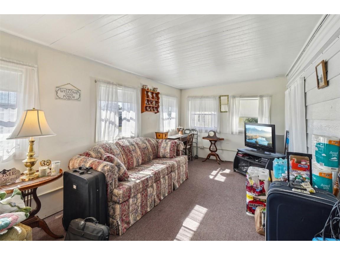 35138 Dale Avenue Zephyrhills FL 33541 - SIX MILE POND TB8342292 image15