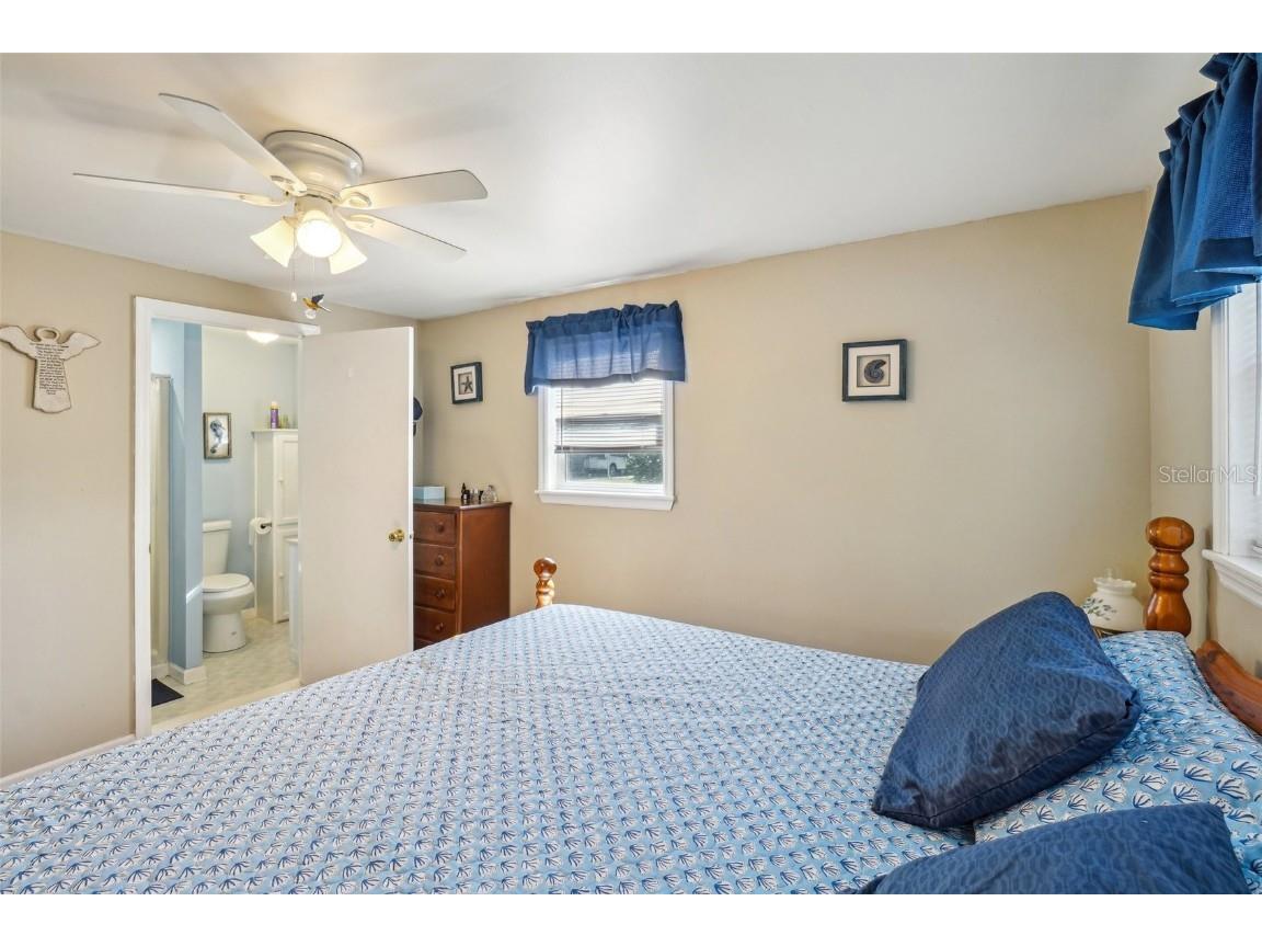 35138 Dale Avenue Zephyrhills FL 33541 - SIX MILE POND TB8342292 image6