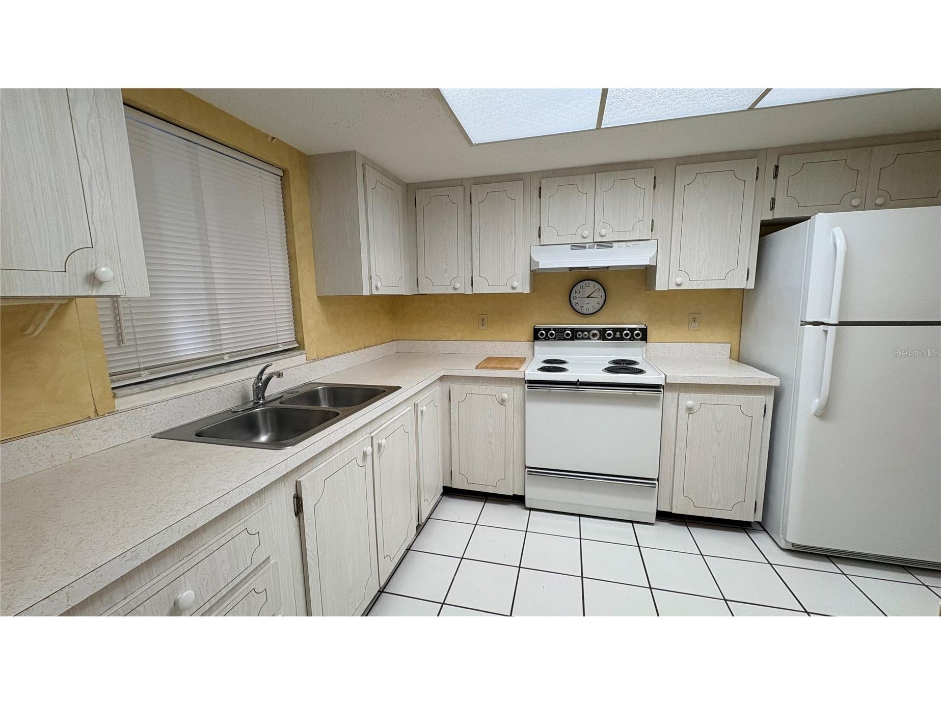 3514 Lake Bayshore Drive #K-108 Bradenton FL 34205 A4686299 image11