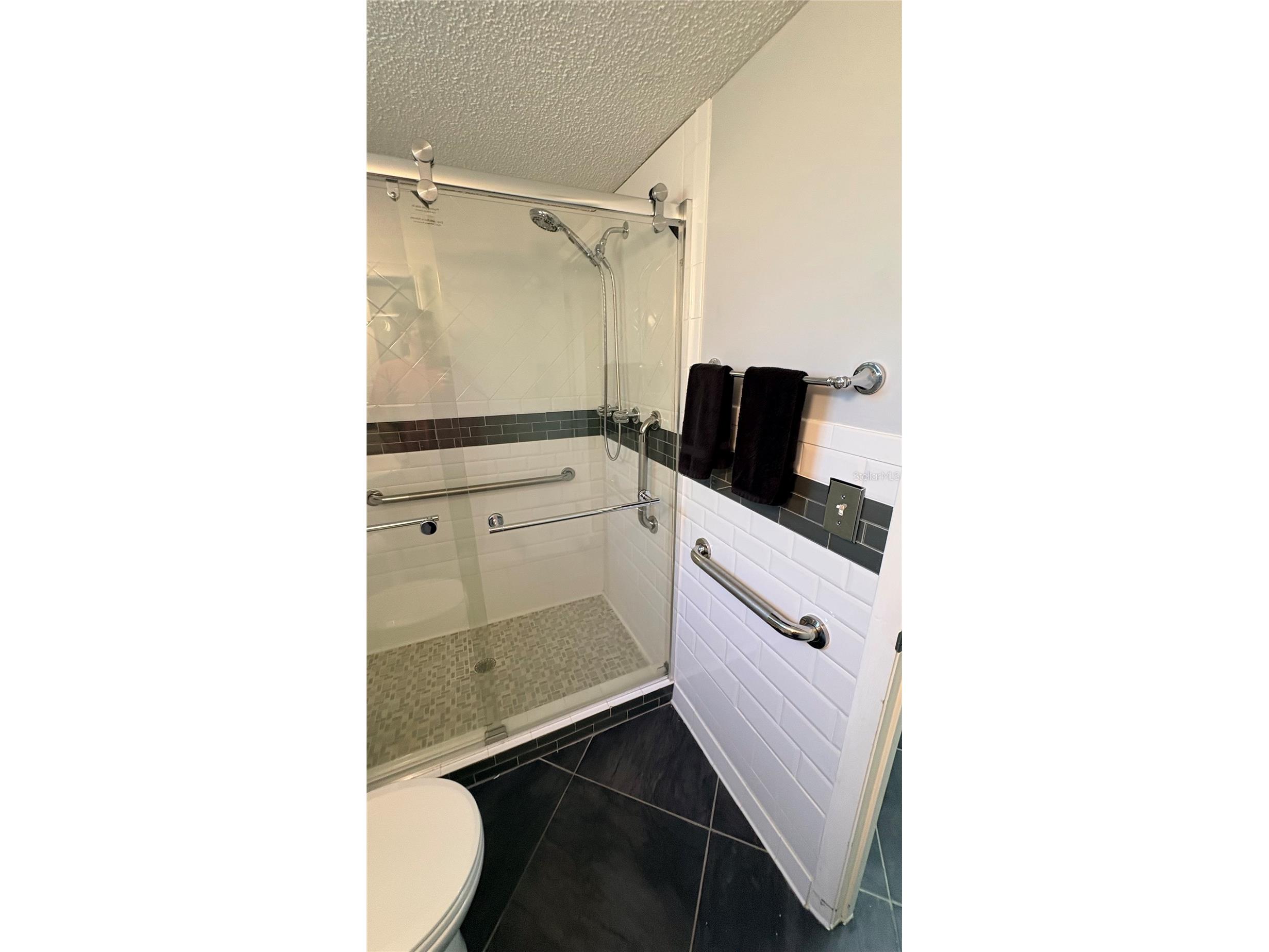 3514 Lake Bayshore Drive #K-108 Bradenton FL 34205 A4686299 image17