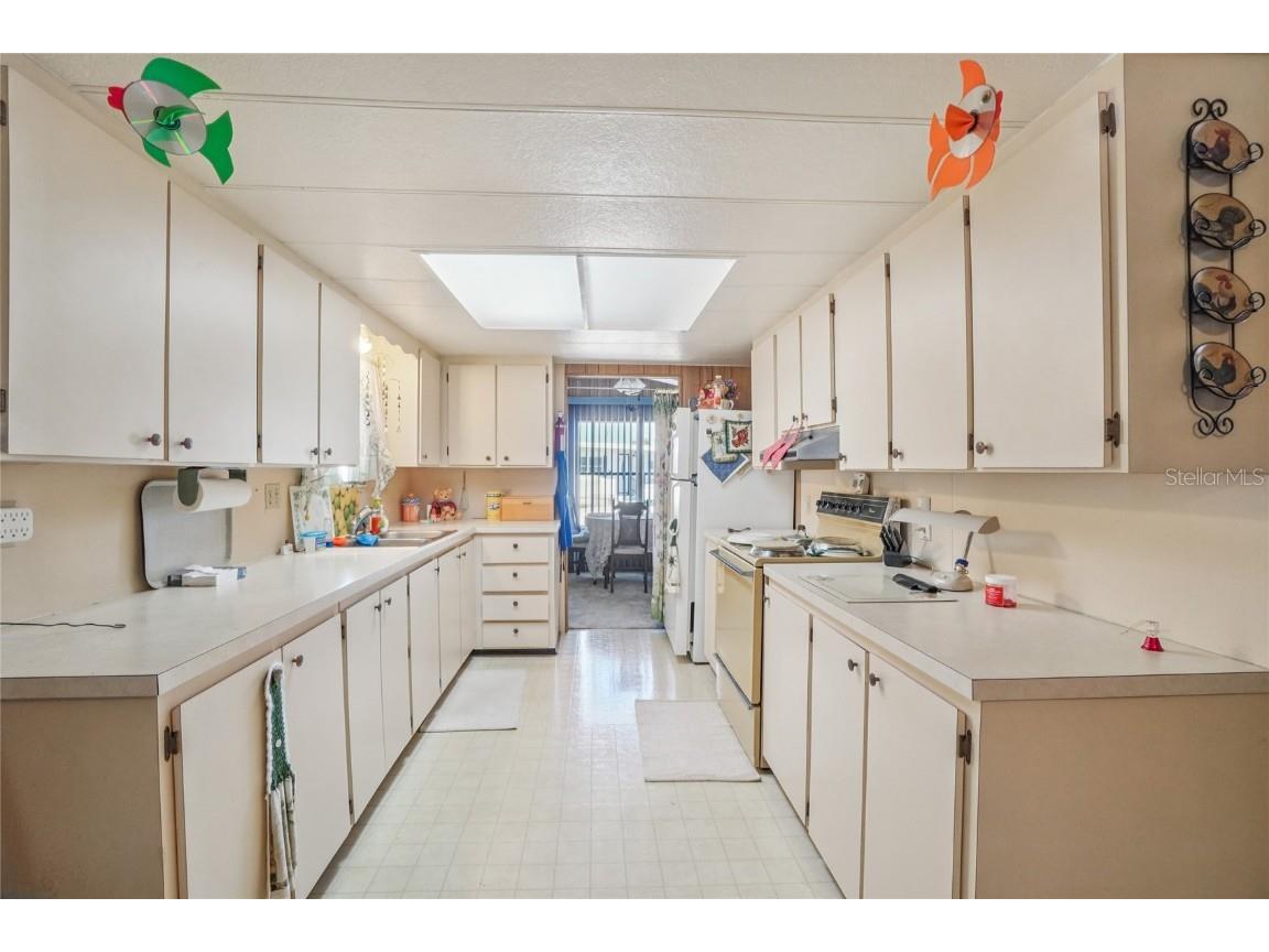 35144 Ada Avenue Zephyrhills FL 33541 - SIXMILE POND S5138376 image16