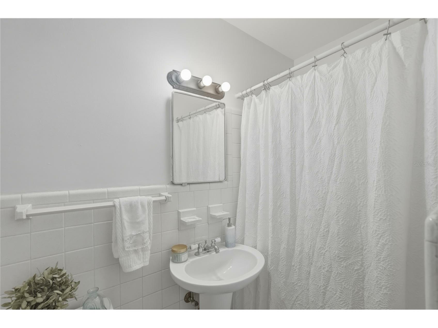 3515 Country Club Way S Saint Petersburg FL 33712 TB8479129 image20