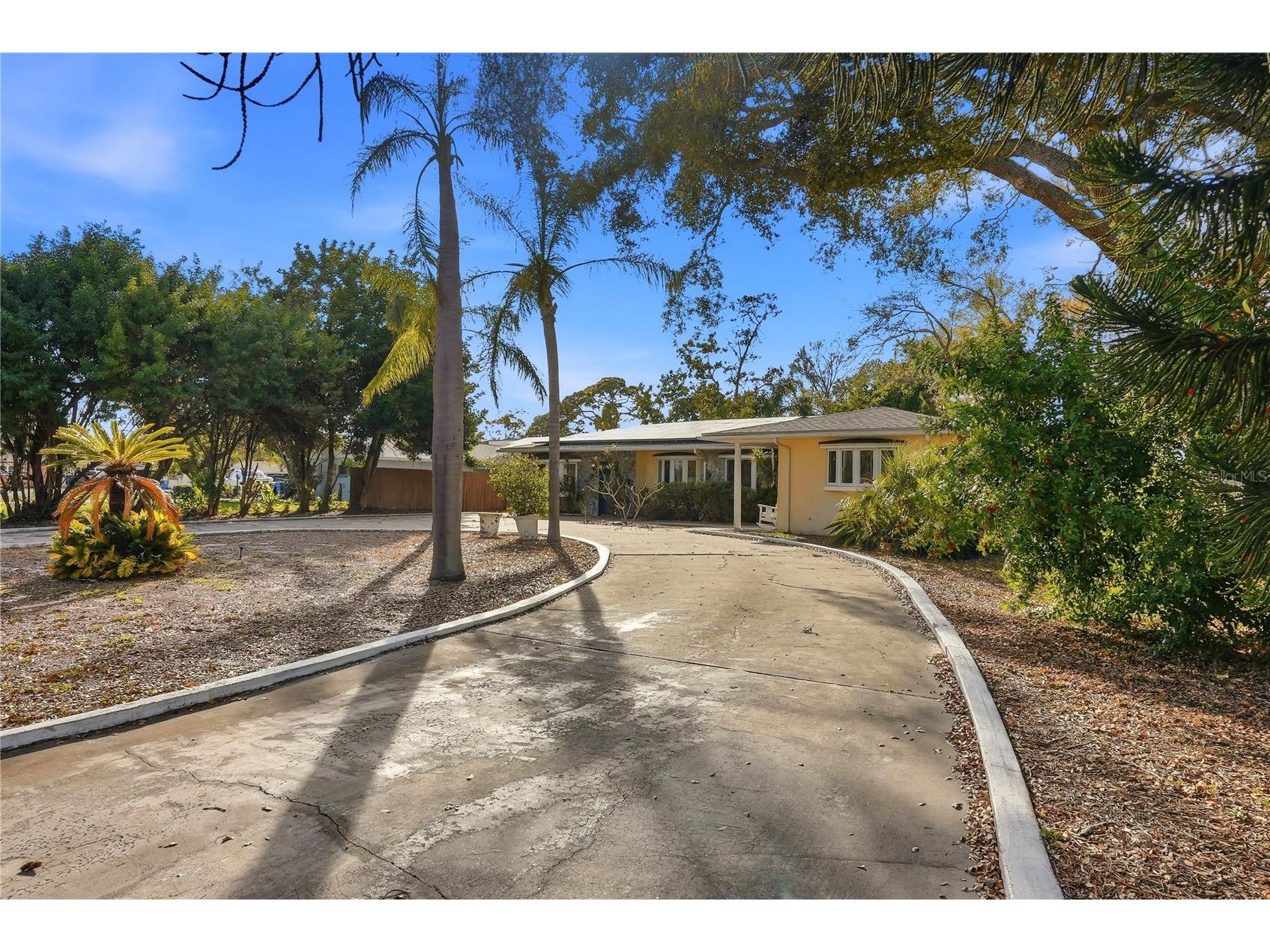 3515 Country Club Way S Saint Petersburg FL 33712 TB8479129 image3