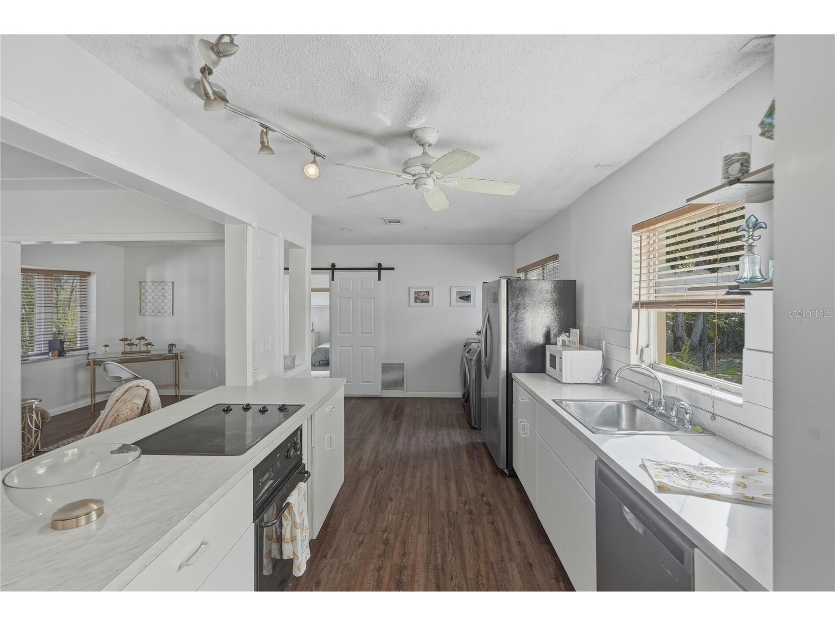 3515 Country Club Way S Saint Petersburg FL 33712 TB8479129 image9