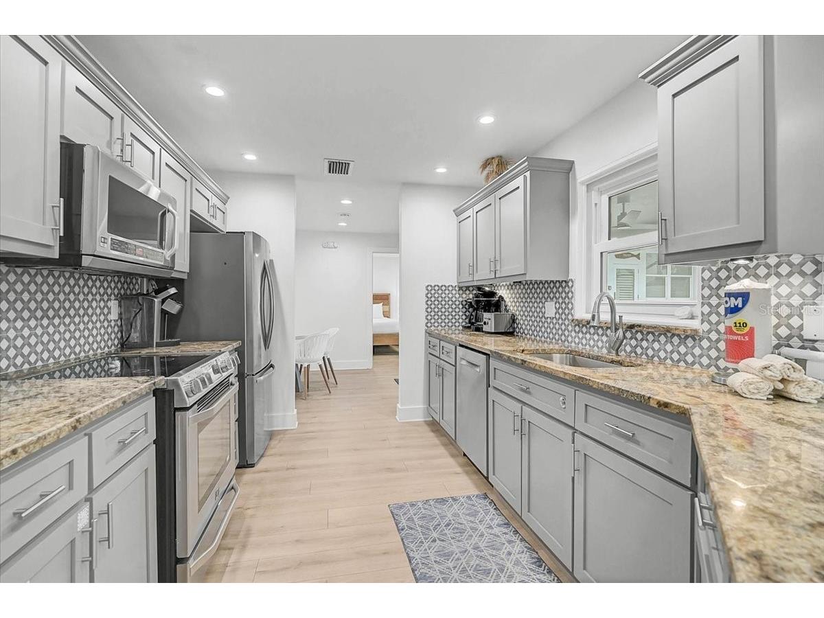 3515 La Paloma Avenue Sarasota FL 34242 A4689037 image6