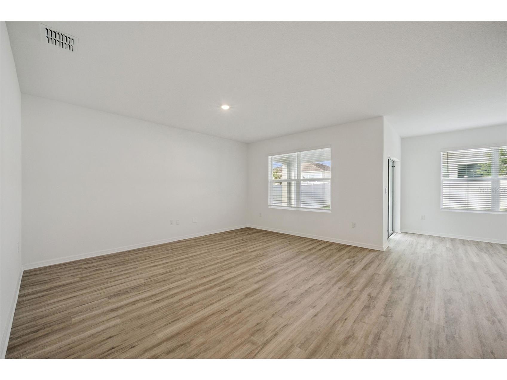 3515 Nettle Loop Tavares FL 32778 O6394281 image4