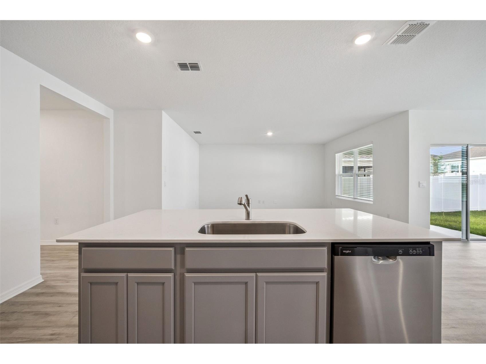 3515 Nettle Loop Tavares FL 32778 O6394281 image9