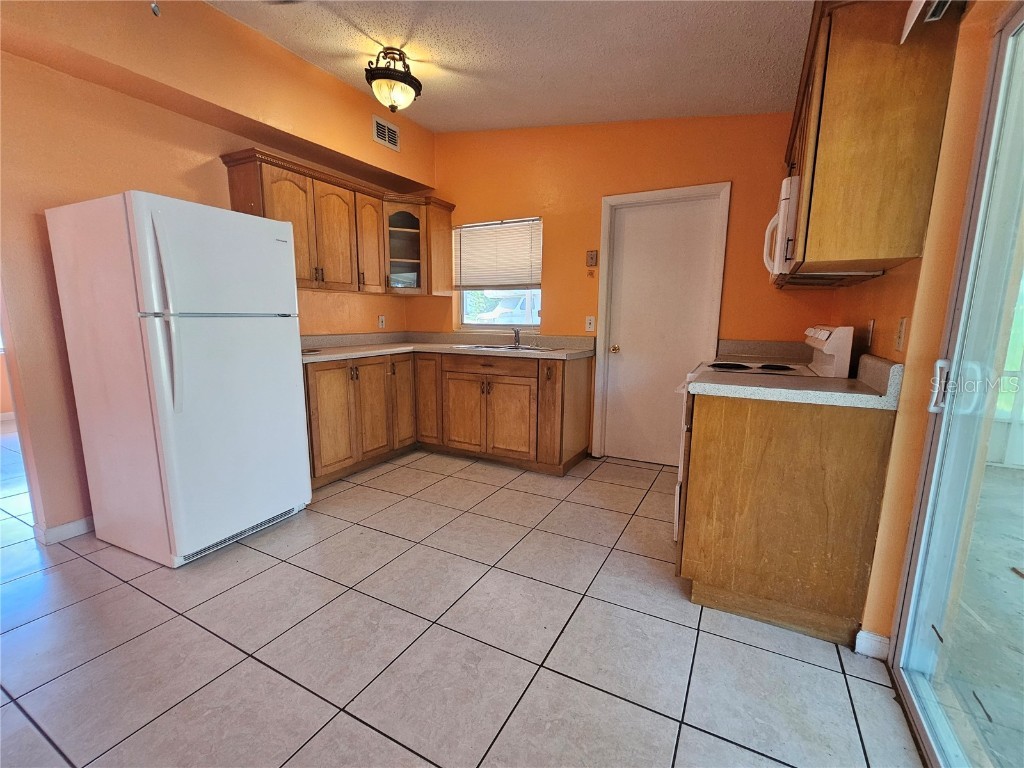 3516 Ridgemont Road Orlando FL 32808 O6312459 image3