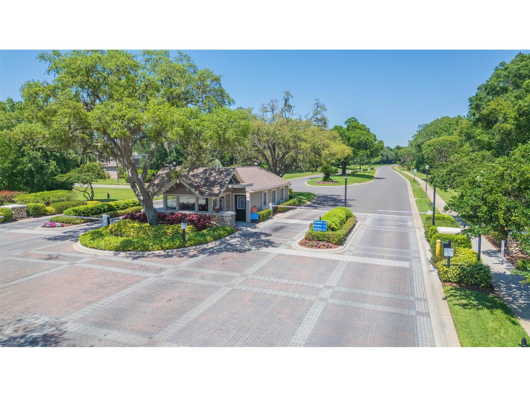 3516 Shadowood Drive Valrico FL 33596 TB8495707 image50