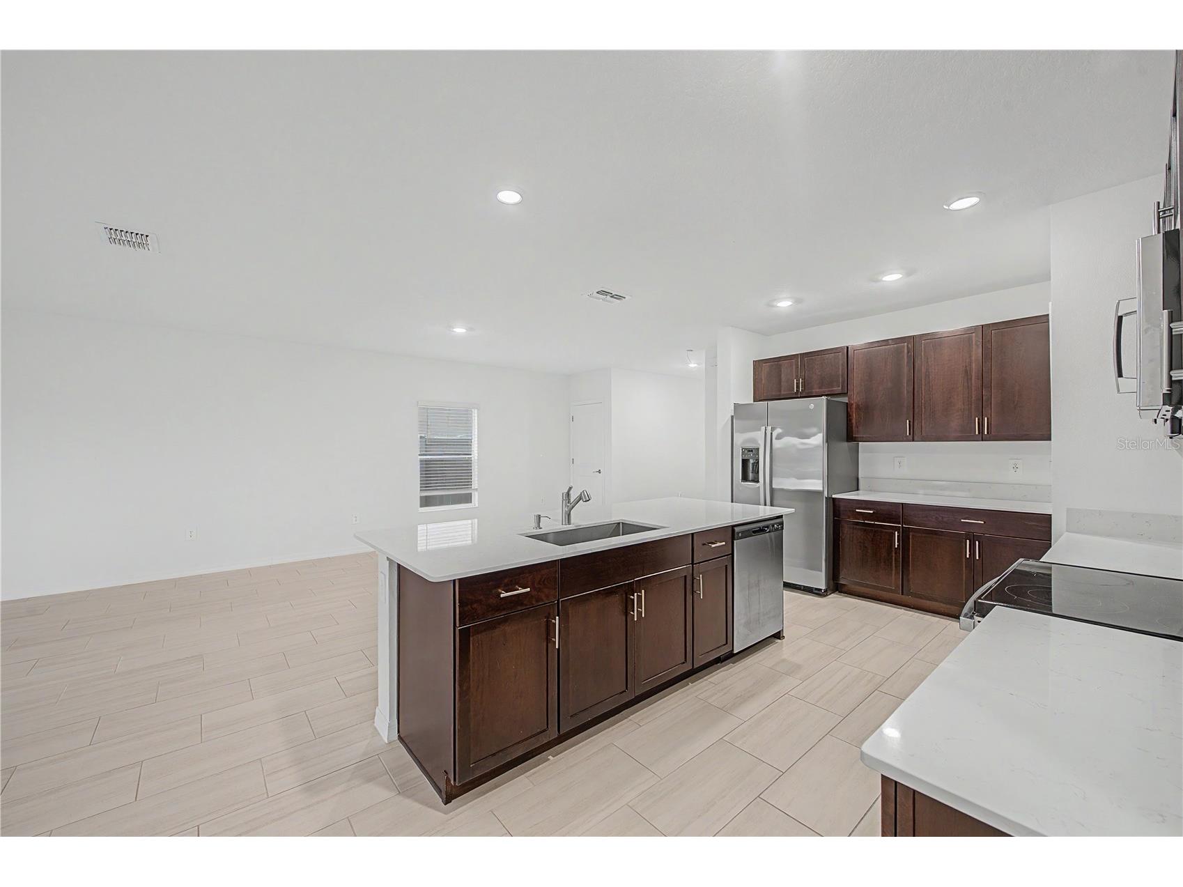 3517 Great Park Court Plant City FL 33565 TB8525598 image4