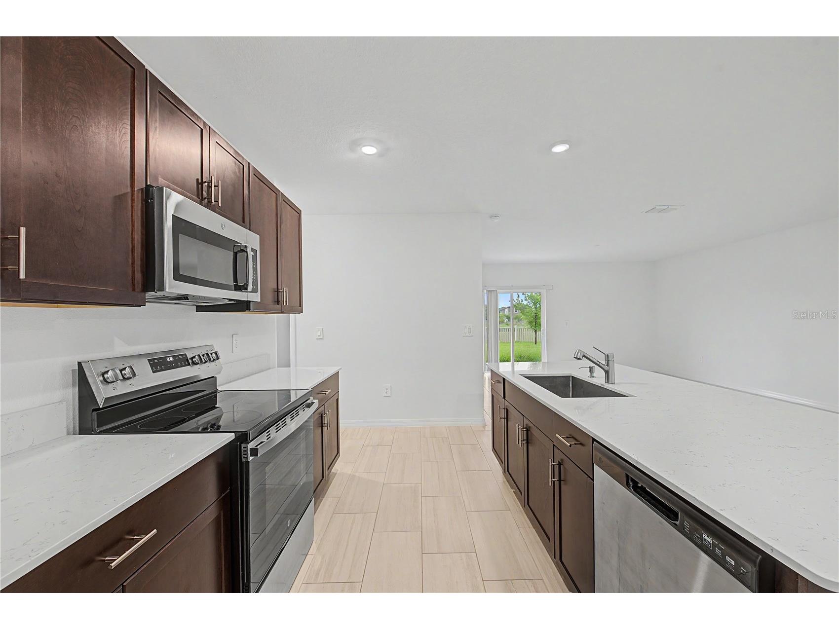 3517 Great Park Court Plant City FL 33565 TB8525598 image7