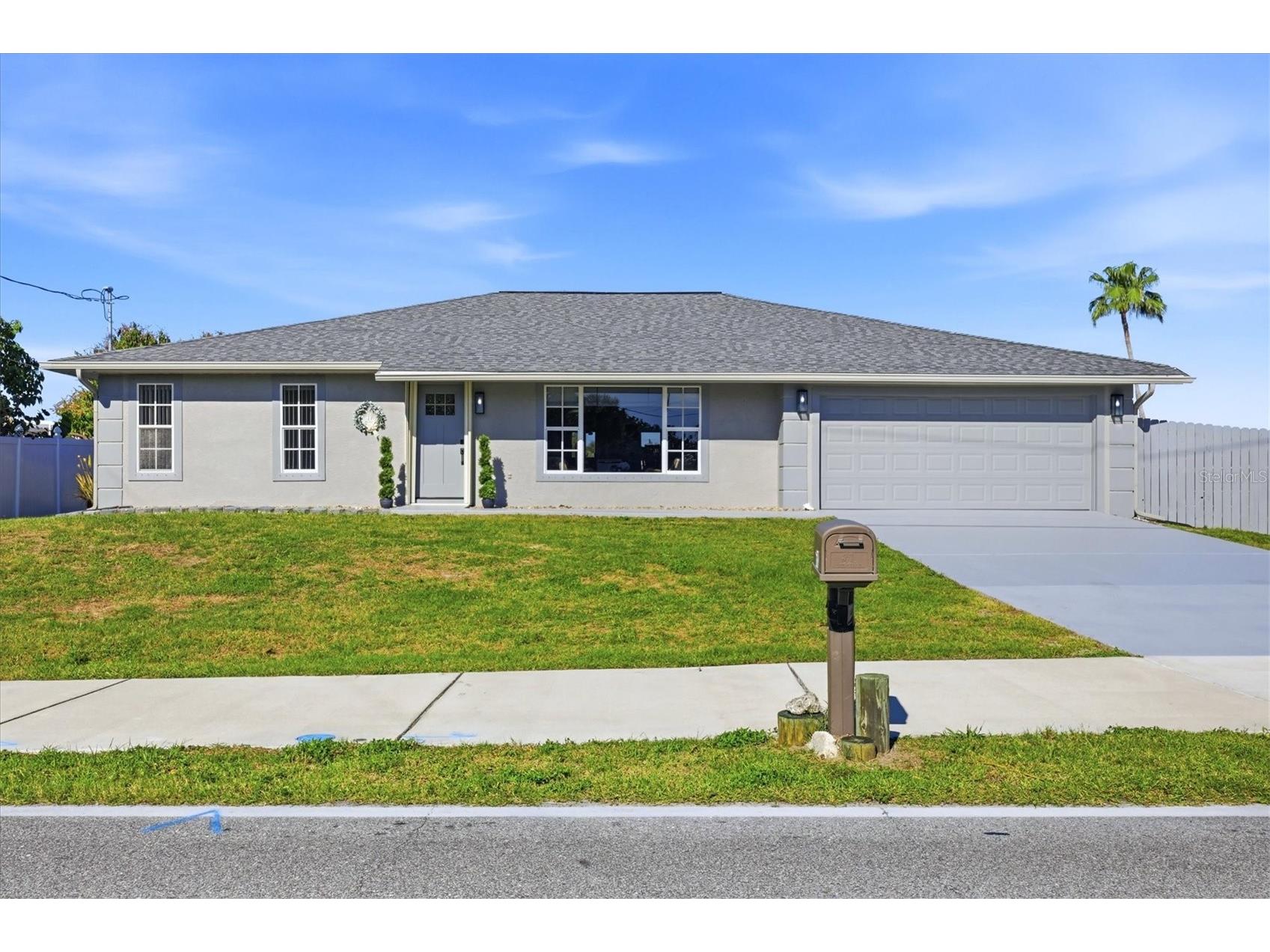 3517 Port Charlotte Boulevard Port Charlotte FL 33952 - SANTA BARBARA WATERWAY C7523966 image1