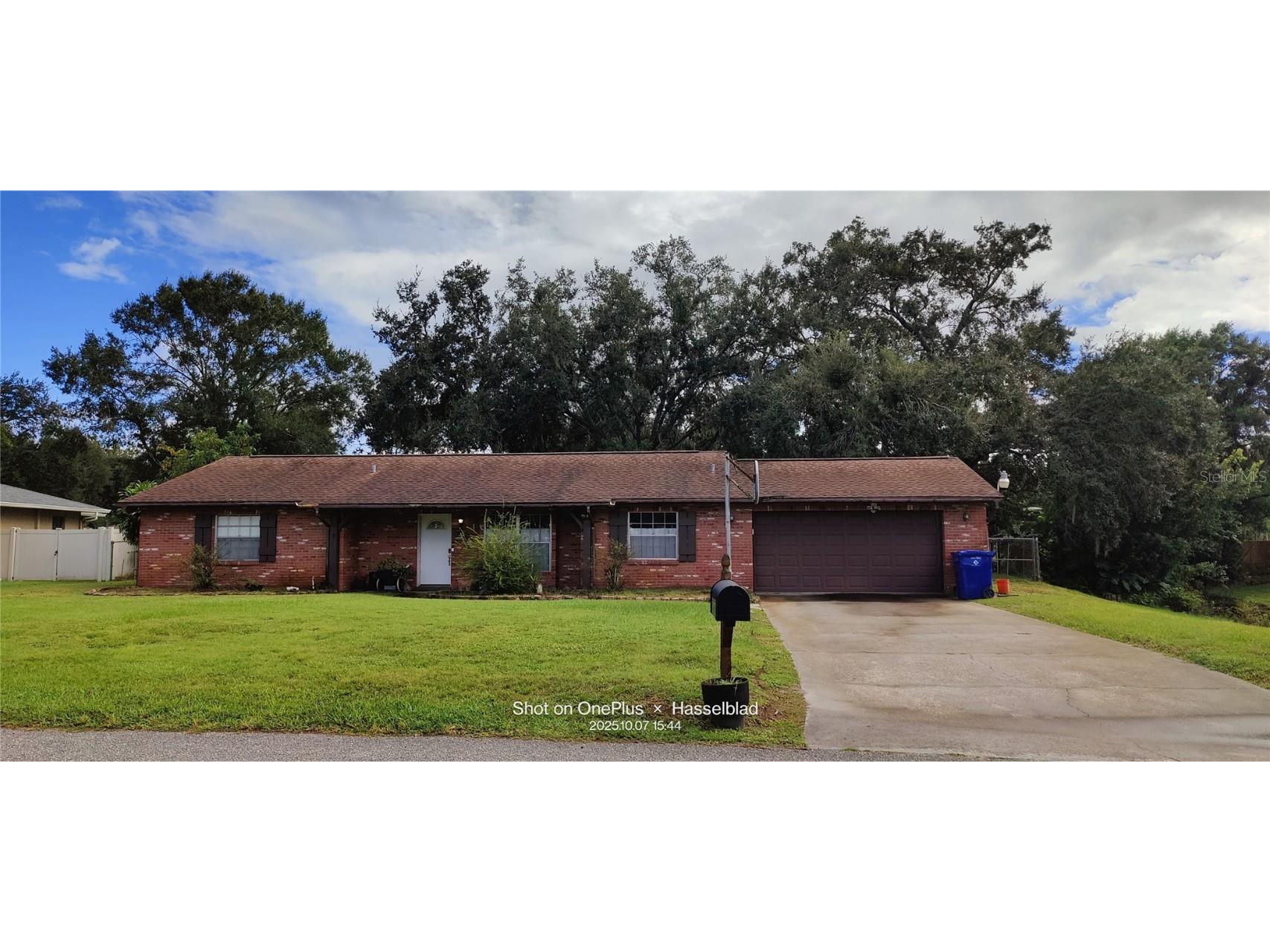 3518 Lake Breeze Drive Land O Lakes FL 34639 W7879690 image1