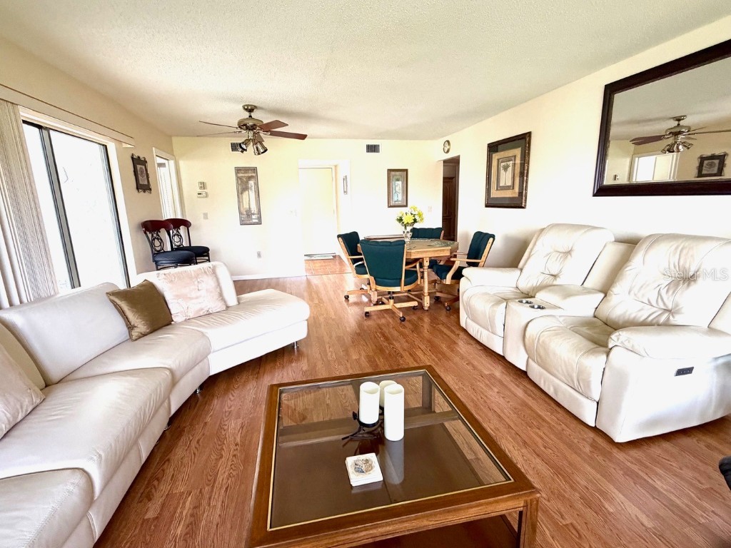 3518 Richwood #52 Sarasota FL 34235 A4673566 image2