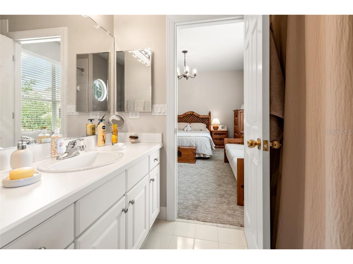 3519 Heards Ferry Drive Tampa FL 33618 TB8400808 image19