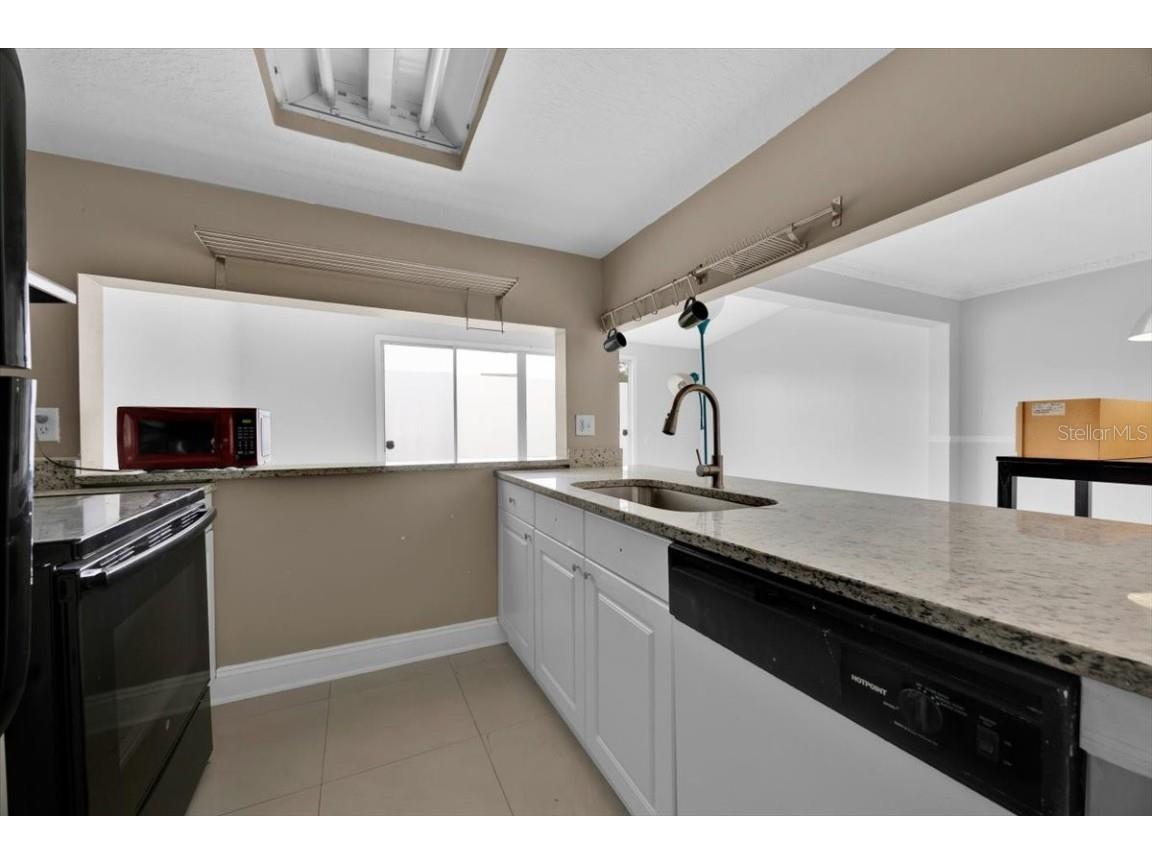 352 Caribbean Drive #MAIN Davenport FL 33897 O6273628 image4