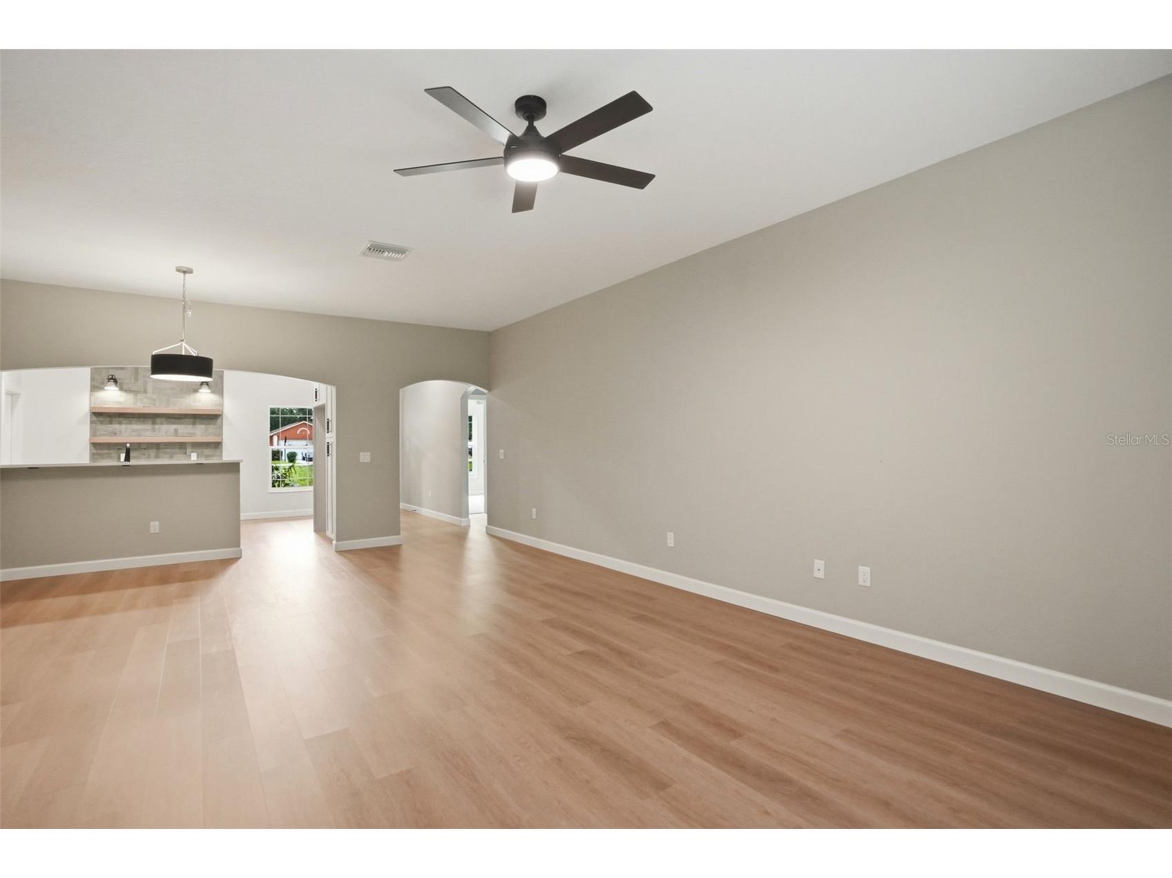 352 Garfield Avenue Masaryktown FL 34604 W7886450 image10