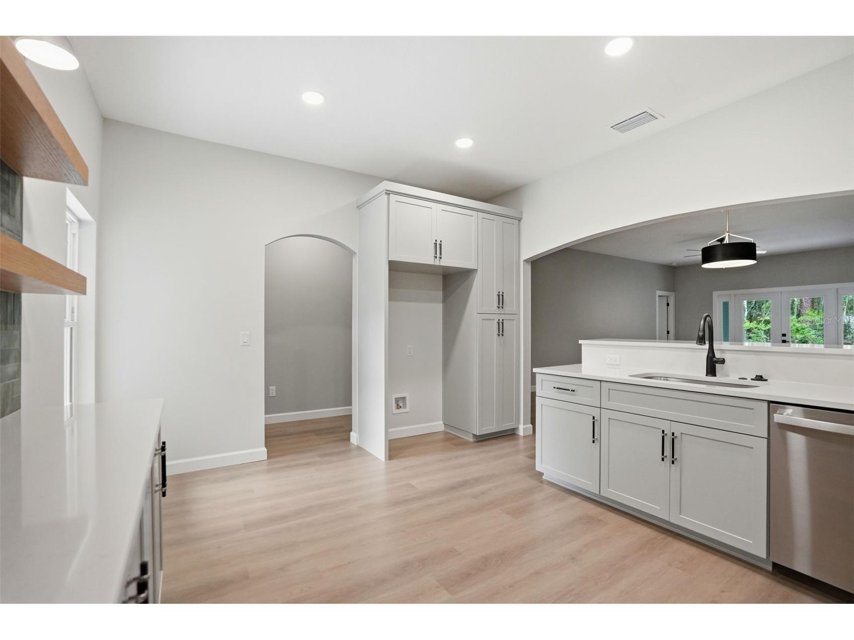 352 Garfield Avenue Masaryktown FL 34604 W7886450 image19