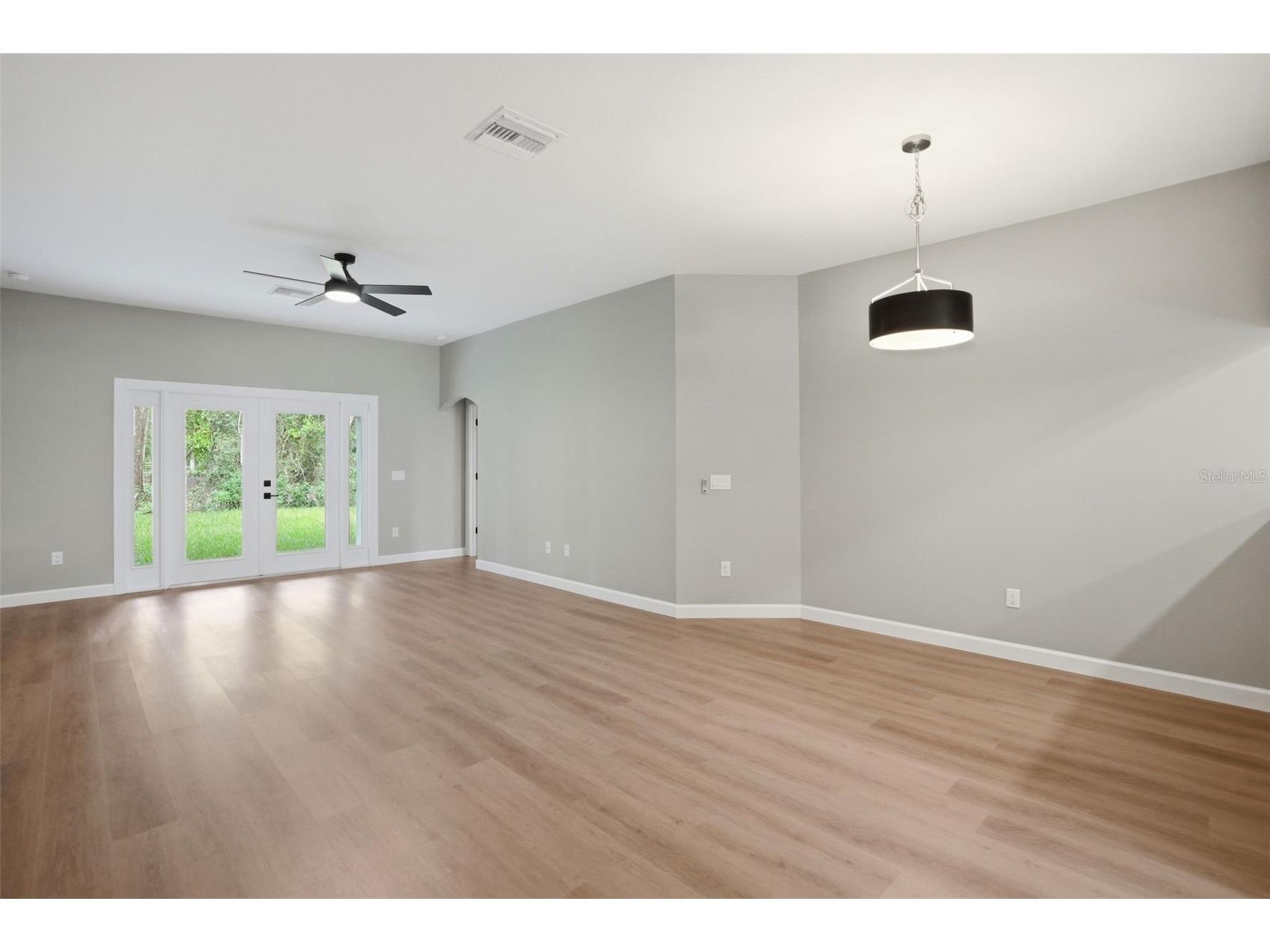 352 Garfield Avenue Masaryktown FL 34604 W7886450 image24