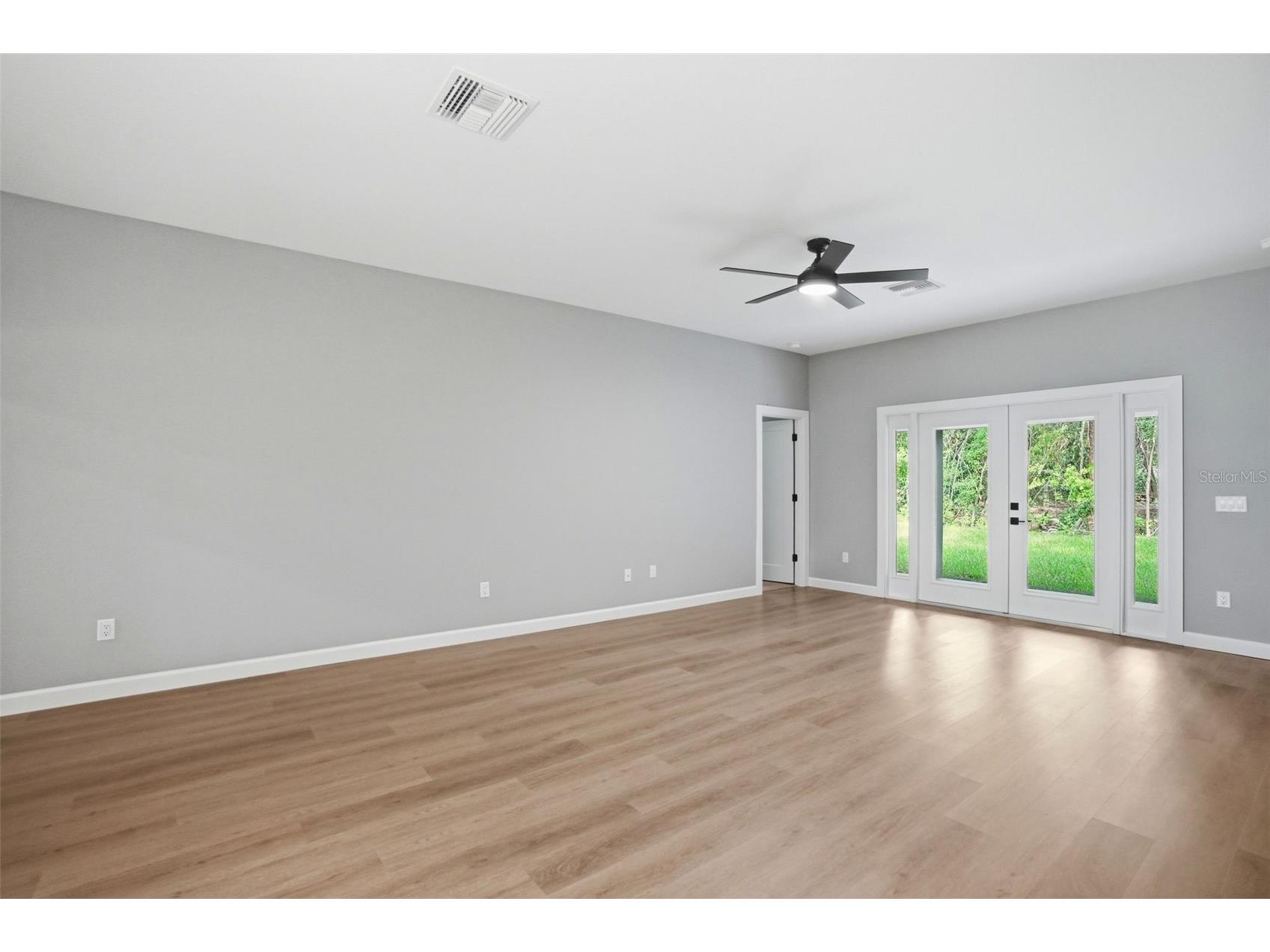 352 Garfield Avenue Masaryktown FL 34604 W7886450 image25