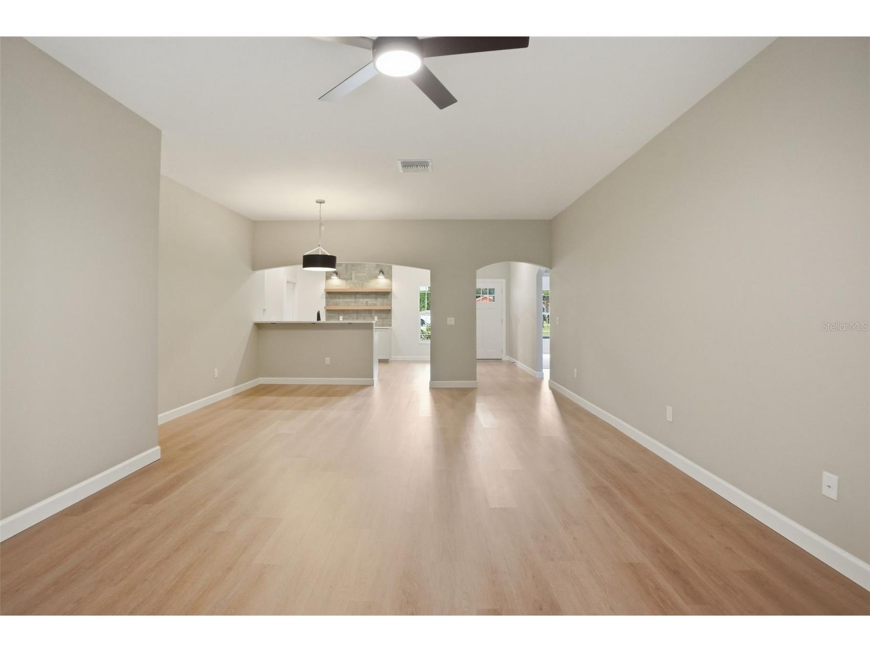 352 Garfield Avenue Masaryktown FL 34604 W7886450 image8