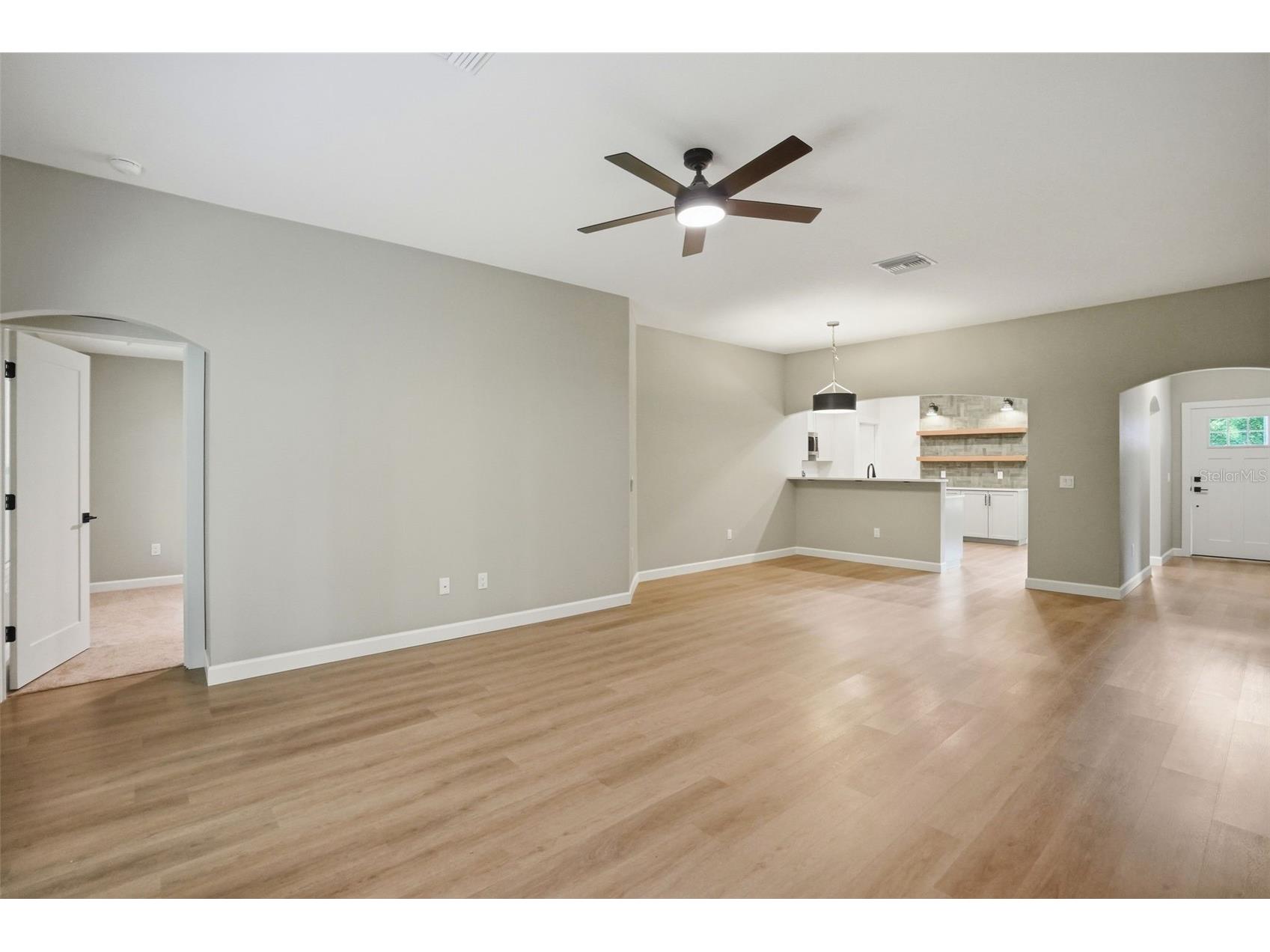 352 Garfield Avenue Masaryktown FL 34604 W7886450 image9