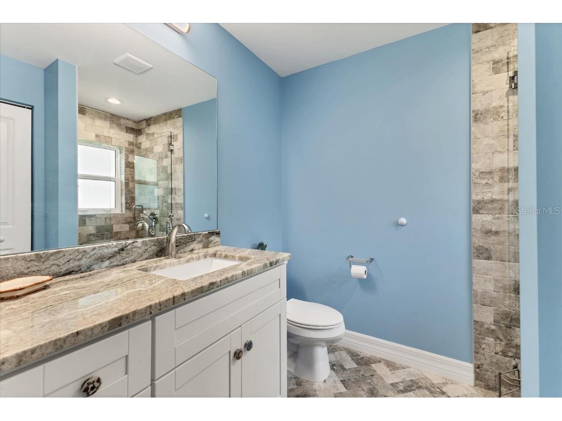 352 Glenwood Ave Osprey FL 34229 N6138982 image16