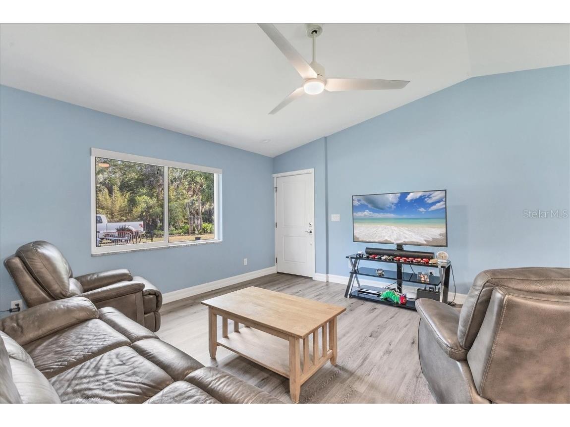 352 Glenwood Ave Osprey FL 34229 N6138982 image6