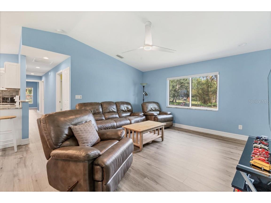 352 Glenwood Ave Osprey FL 34229 N6138982 image7