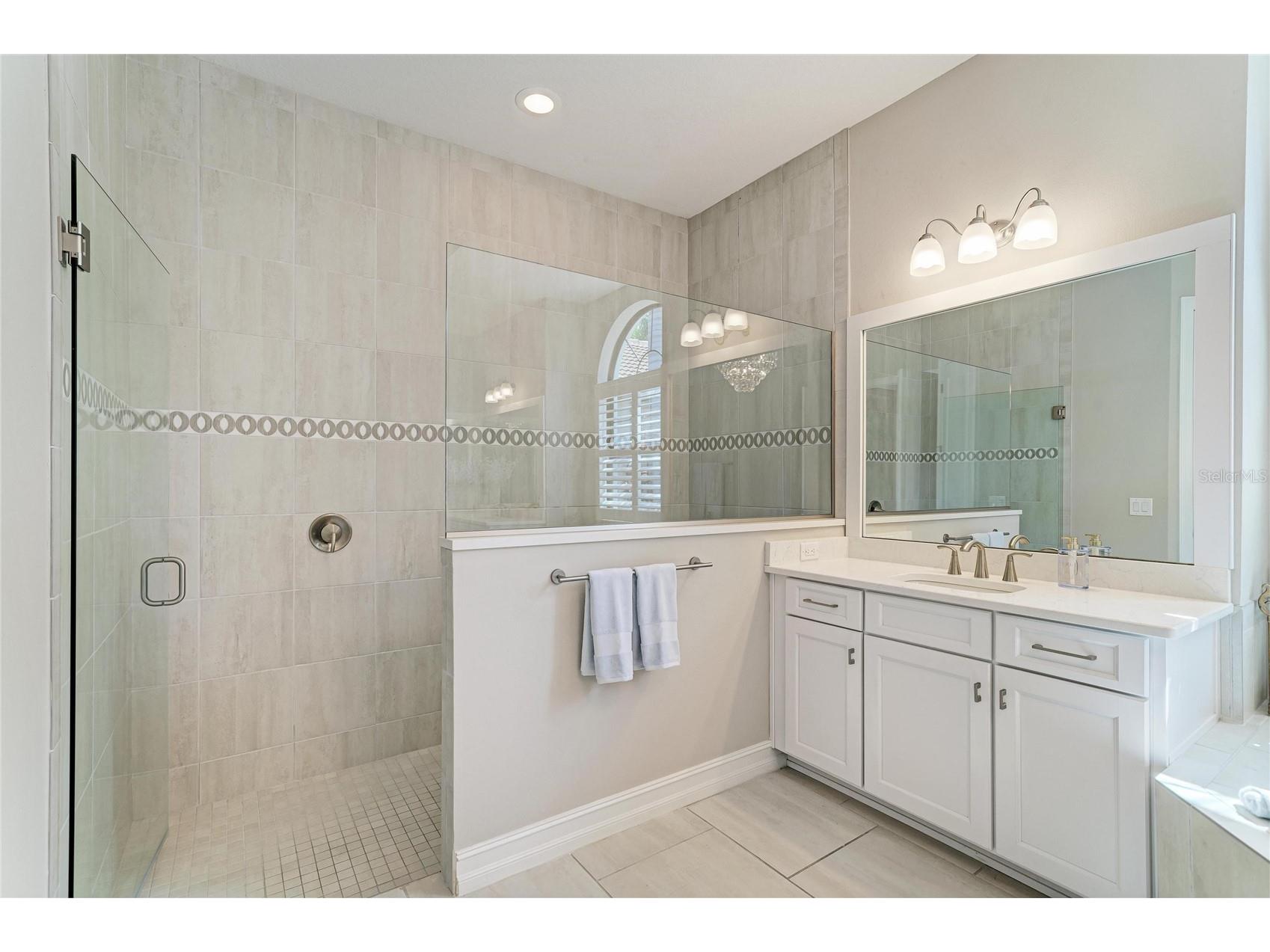 352 Maraviya Boulevard Nokomis FL 34275 - LAKE AWESOME A4689871 image52