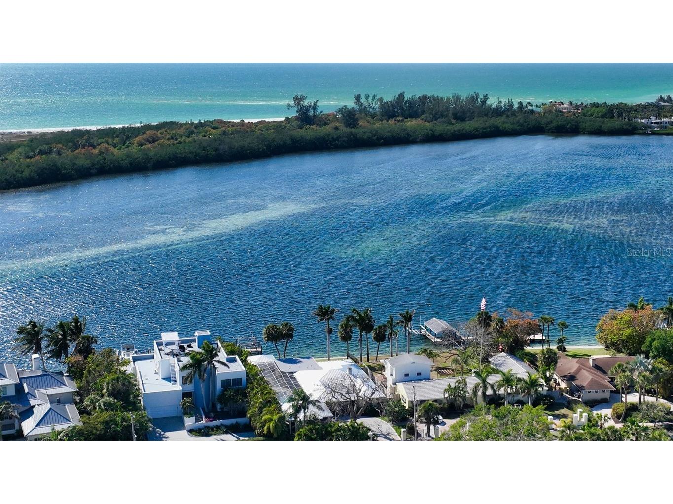 352 N Washington Drive Sarasota FL 34236 - PANSY BAYOU A4564971 image1