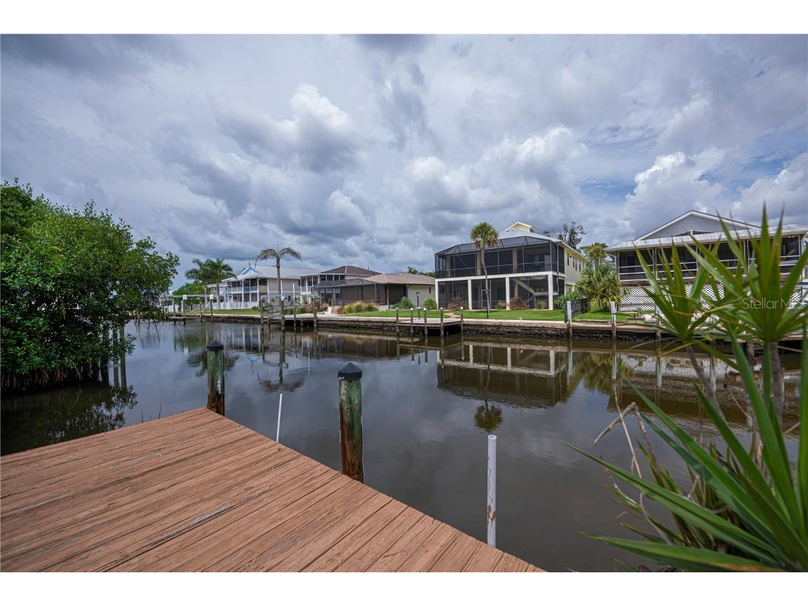 352 Oak Street Englewood FL 34223 D6144347 image13