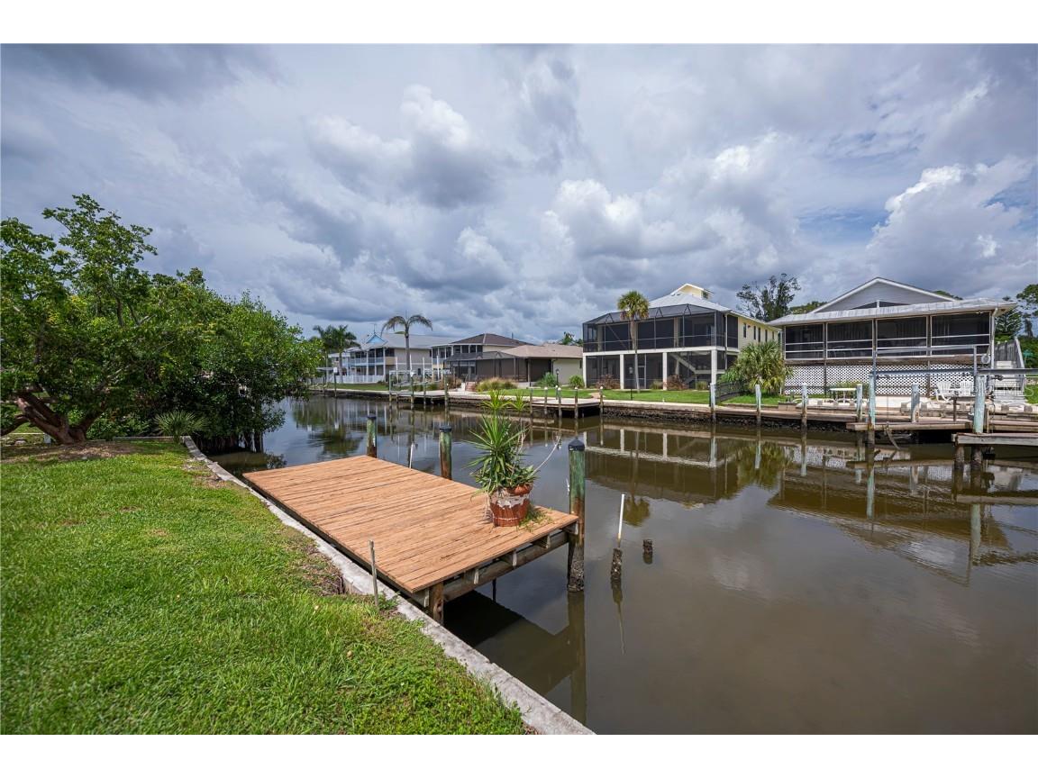 352 Oak Street Englewood FL 34223 D6144347 image14