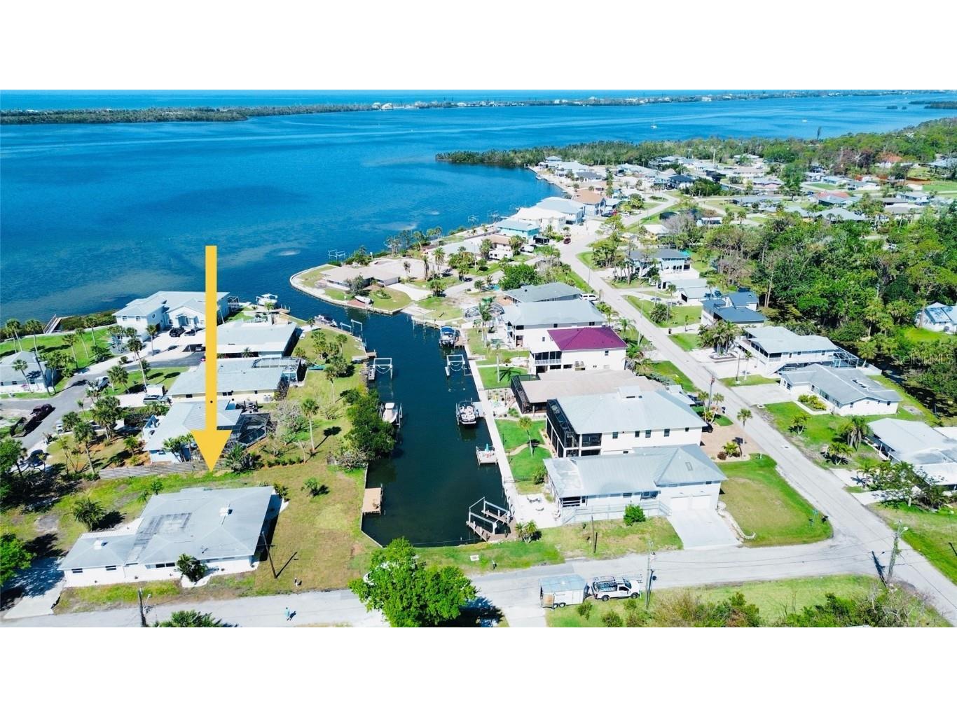 352 Oak Street Englewood FL 34223 D6144347 image3