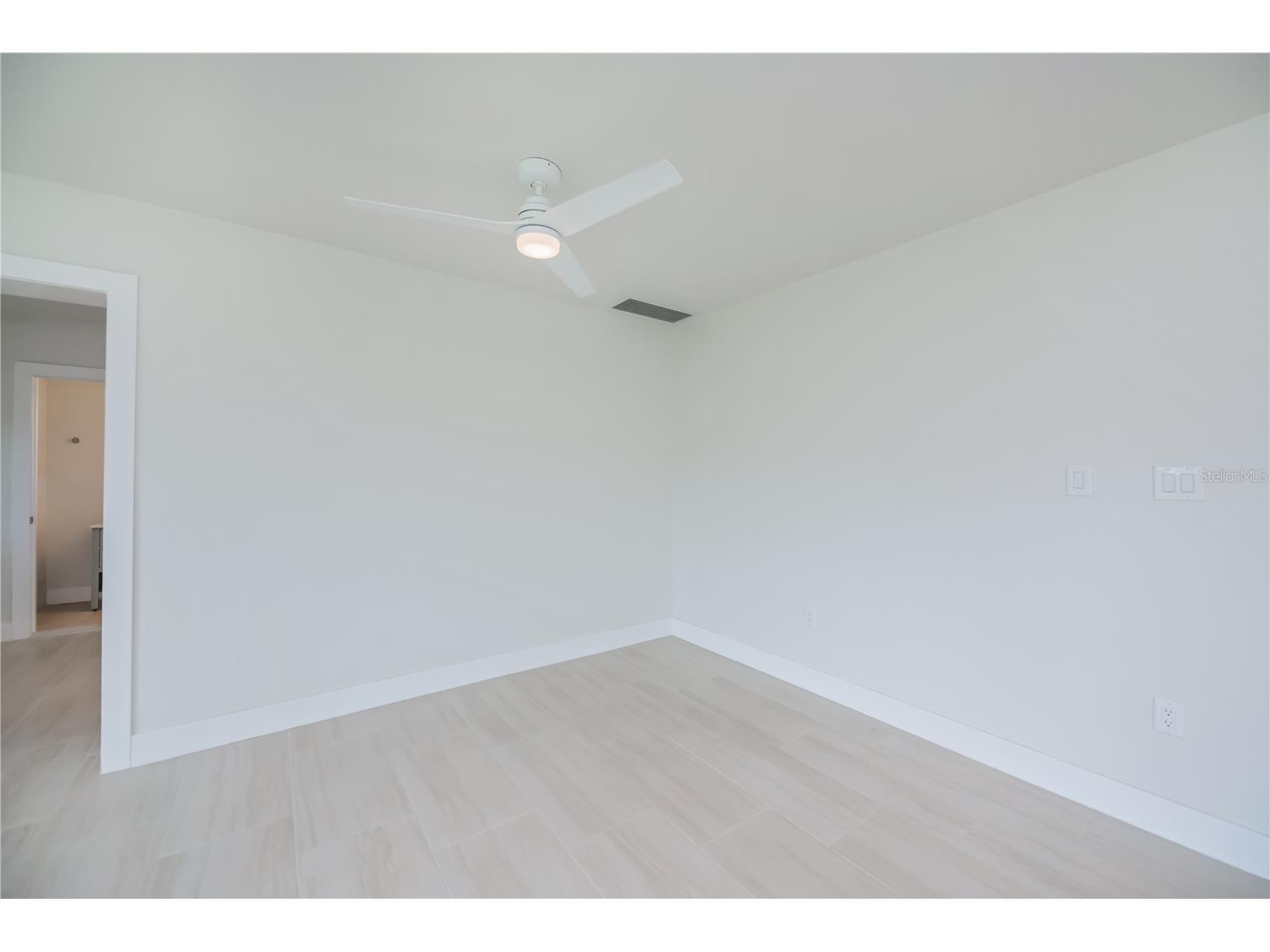 352 Oak Street Englewood FL 34223 D6145961 image13