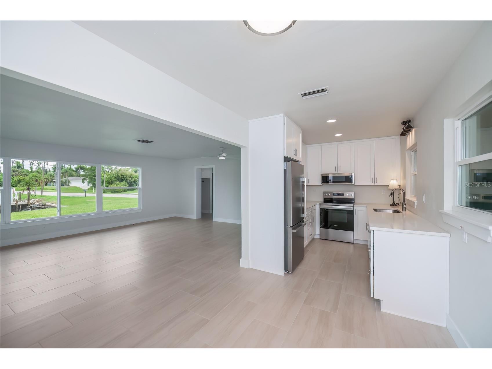 352 Oak Street Englewood FL 34223 D6145961 image14