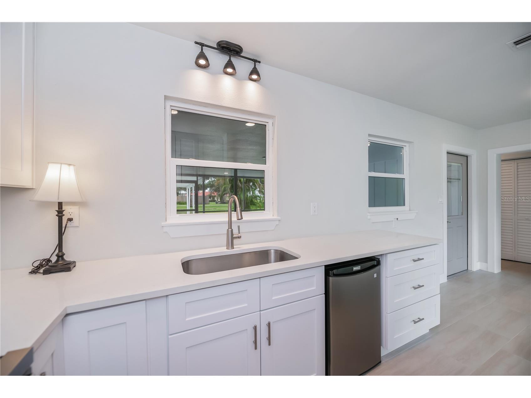 352 Oak Street Englewood FL 34223 D6145961 image17