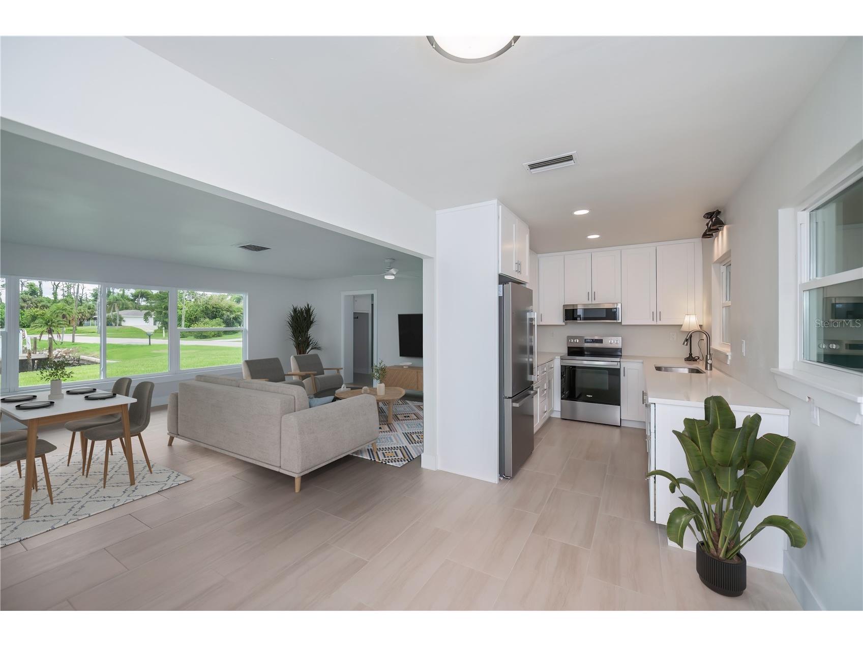 352 Oak Street Englewood FL 34223 D6145961 image4