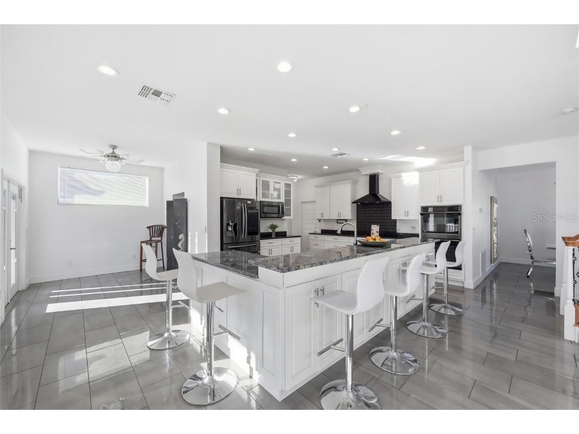 352 Radisson Place Oviedo FL 32765 O6352441 image31