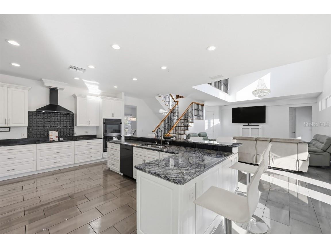 352 Radisson Place Oviedo FL 32765 O6352441 image37