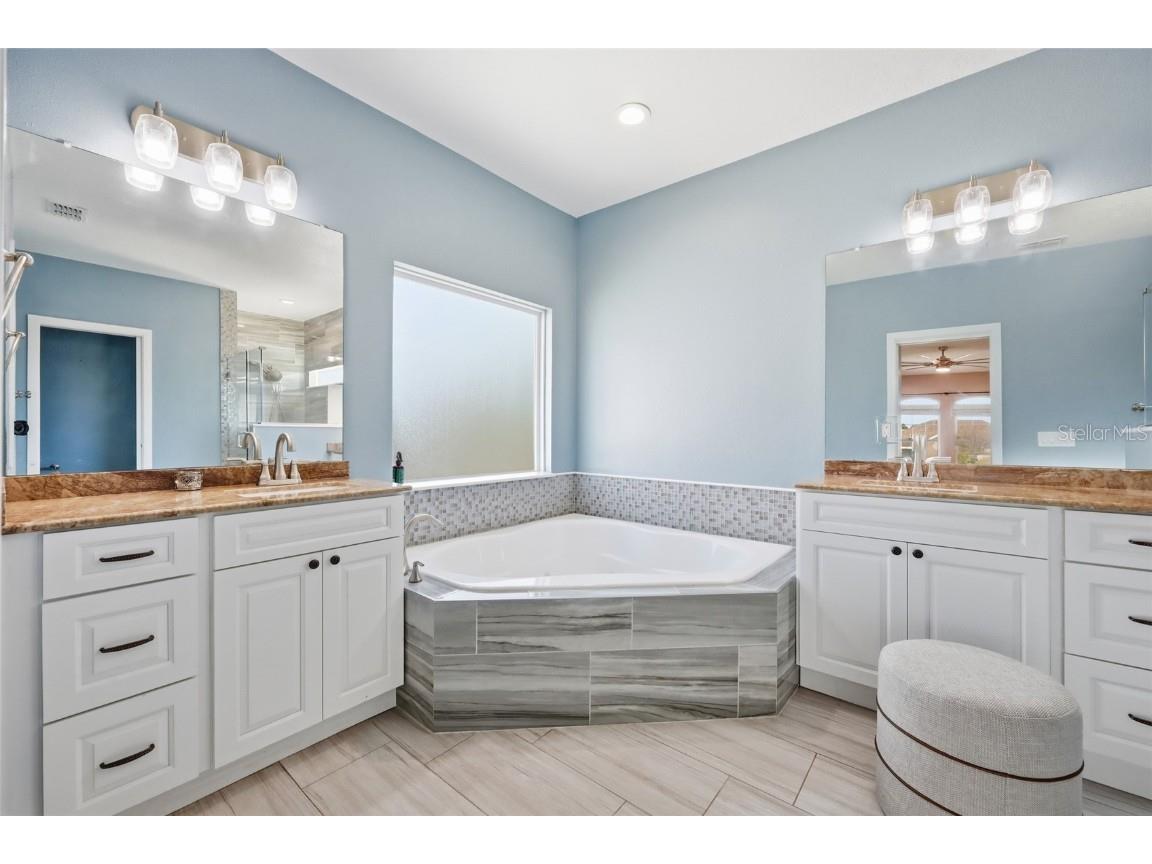 352 Radisson Place Oviedo FL 32765 O6352441 image46