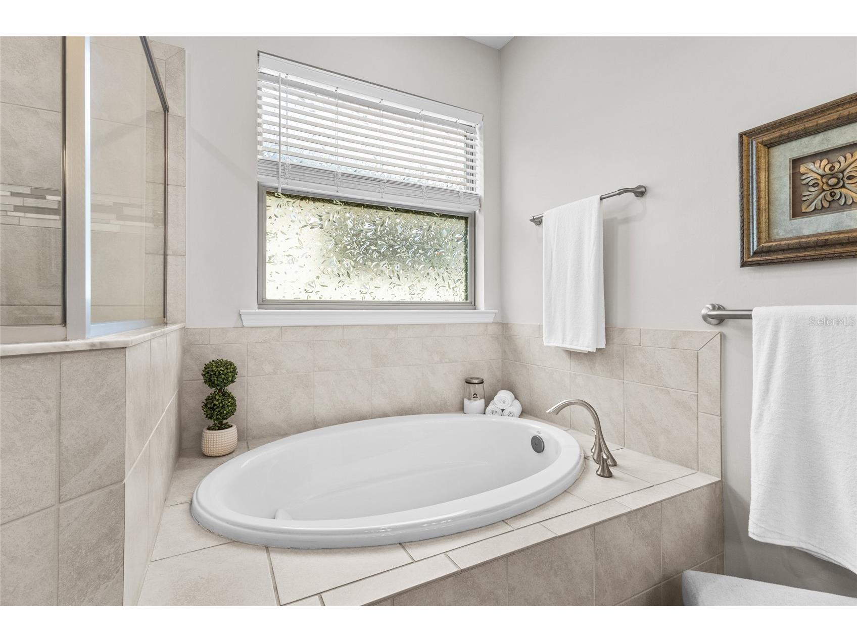 352 Toscavilla Boulevard Nokomis FL 34275 A4693526 image24