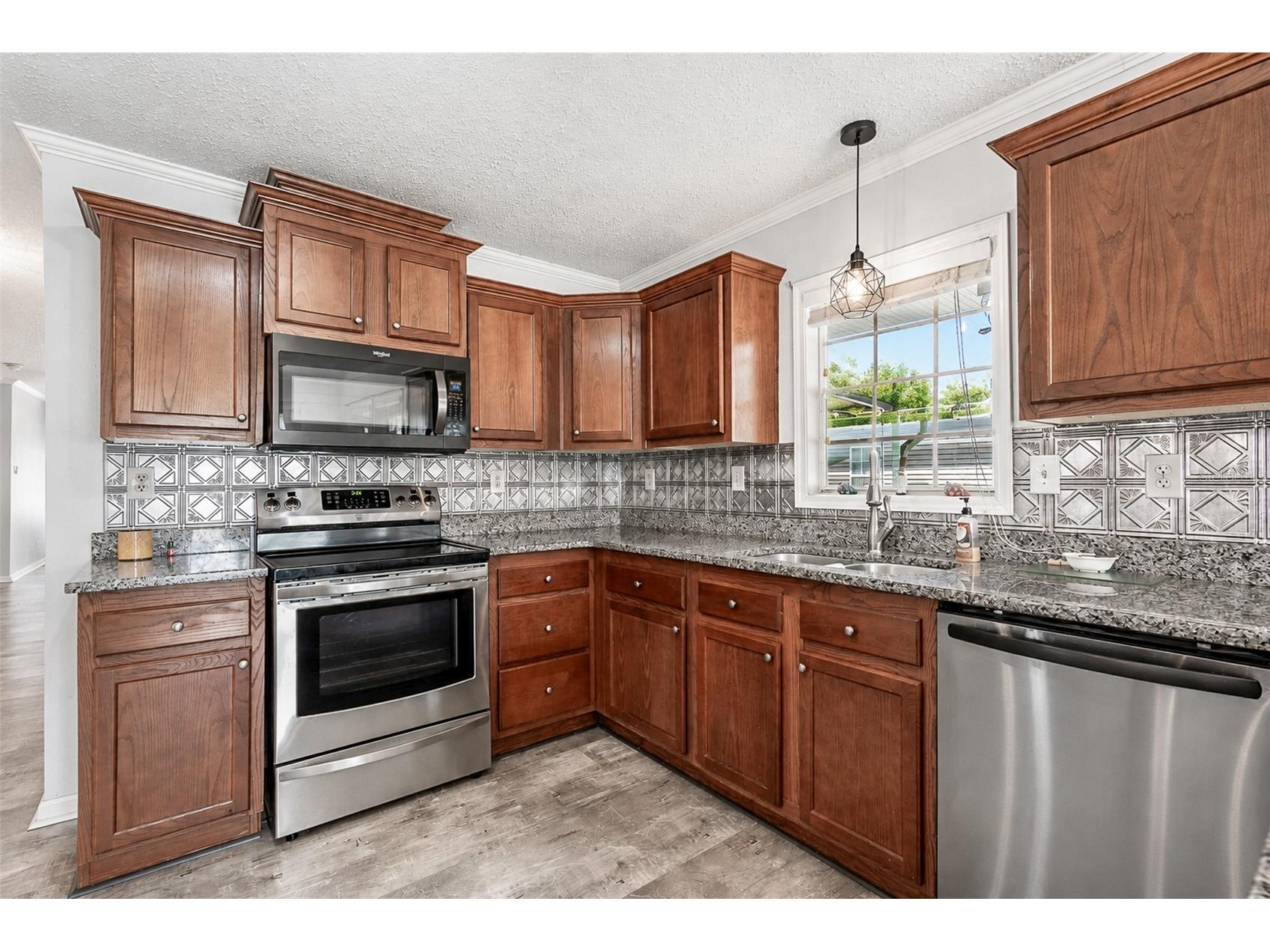 35201 Forest Lake Road Leesburg FL 34788 O6413121 image13