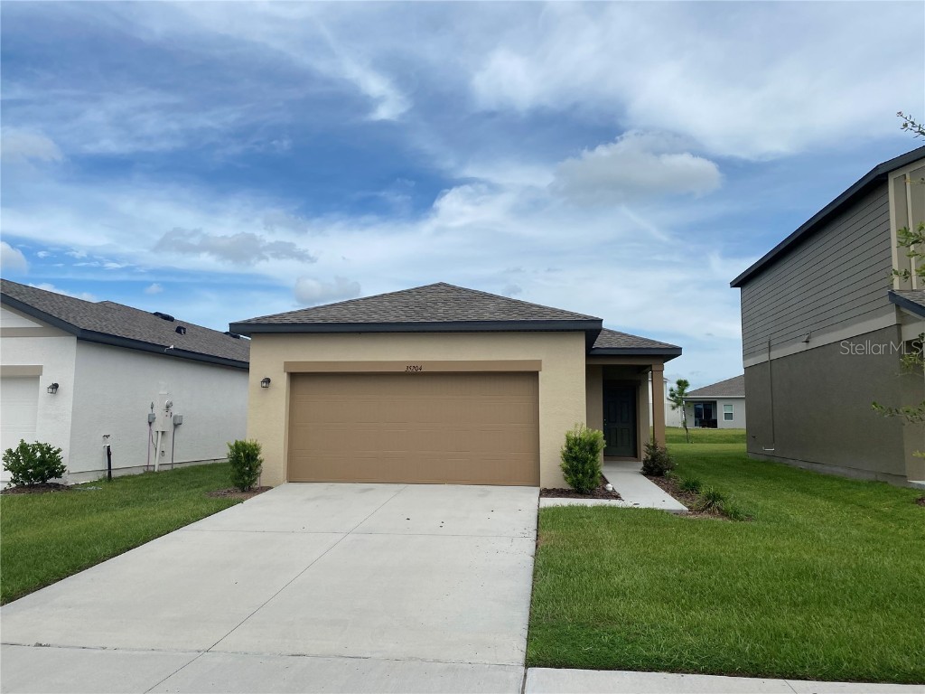 35204 White Water Lily Way Zephyrhills FL 33541 U8219957 image1