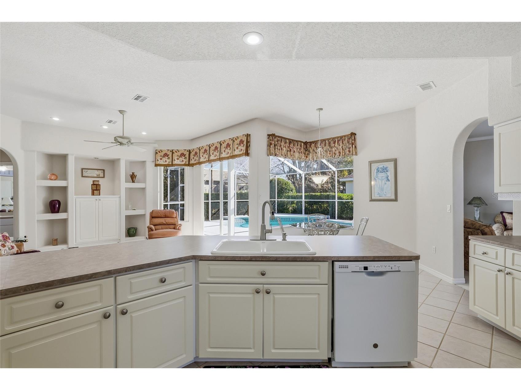 3521 Conifer Loop Spring Hill FL 34609 TB8484457 image21